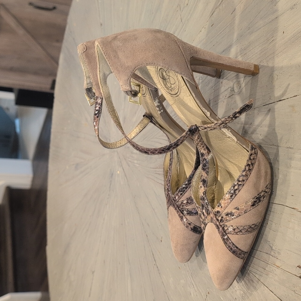 Jessica Simpson Taupe And Snakeskin Suede Heels